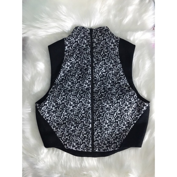 NWT Elizabeth and James Malorie Crop Top - Picture 4 of 6